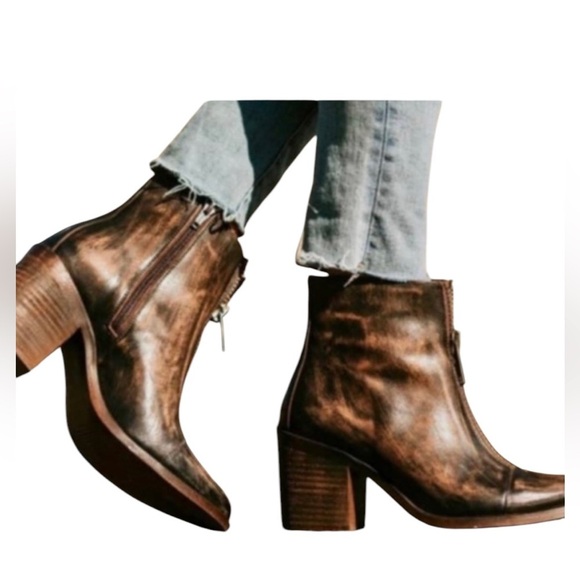 Alcala’s  distressed brown leather boots size 8 1/2. - Picture 1 of 14